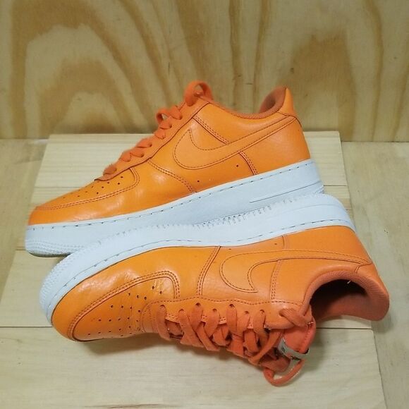Nike Air Force 1 Low " Just Do It" Total Orange Men's 9, Wmn's 10.5 - Picture 3 of 8